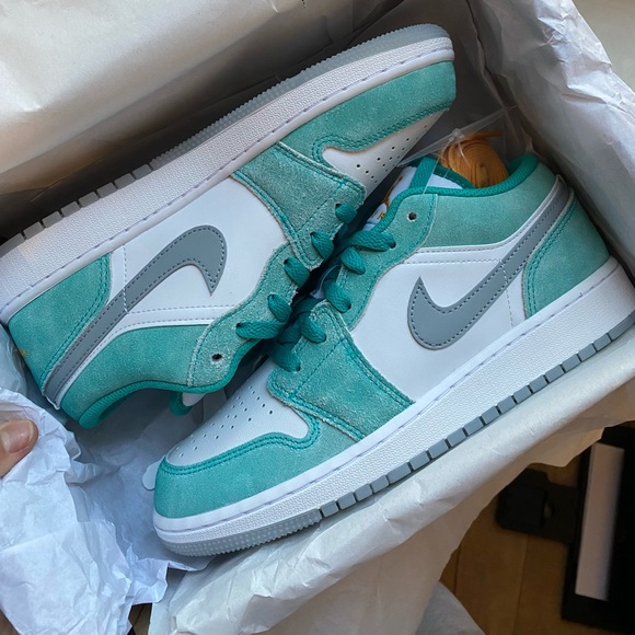 Jordan 1 Low - Emerald Turquoise / 7.5 women - Picture 6 of 7